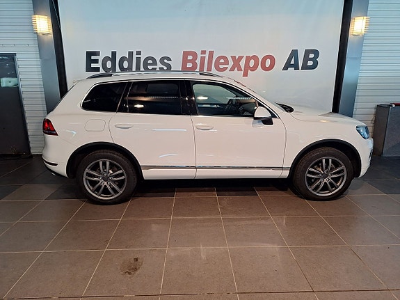 Volkswagen Touareg 3 of 11
