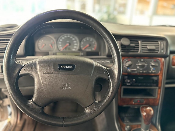 Volvo S70 13 of 16