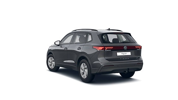 Volkswagen Tiguan 3 of 8