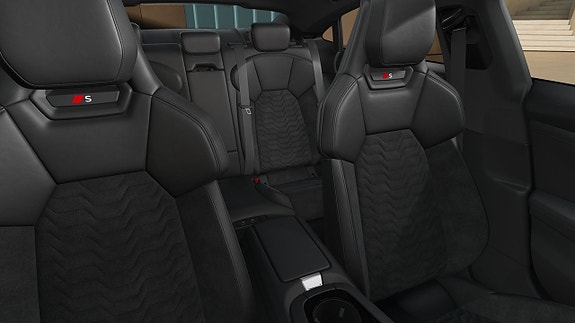 Audi e-tron GT 9 of 12