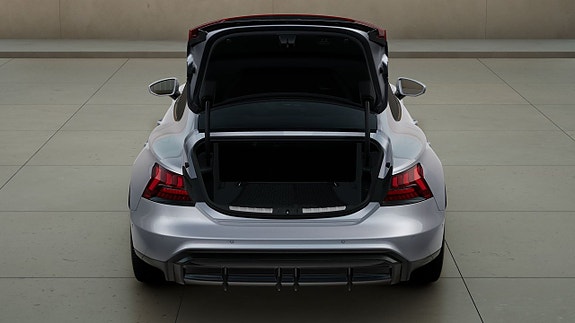 Audi e-tron GT 6 of 12