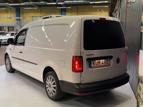 Volkswagen Caddy Maxi 3 of 5
