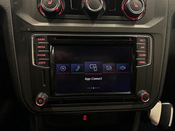 Volkswagen Caddy Maxi 16 of 23