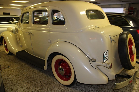 Ford Fordor 23 of 30