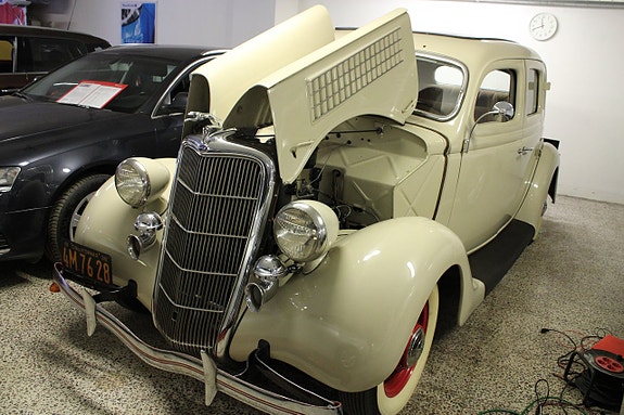 Ford Fordor 28 of 30