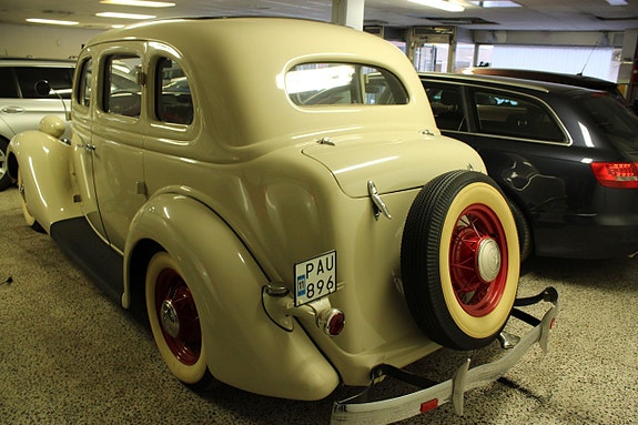 Ford Fordor 11 of 30