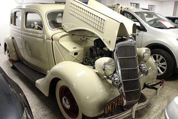 Ford Fordor 27 of 30
