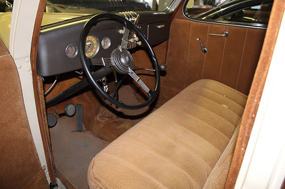 Ford Fordor 19 of 30