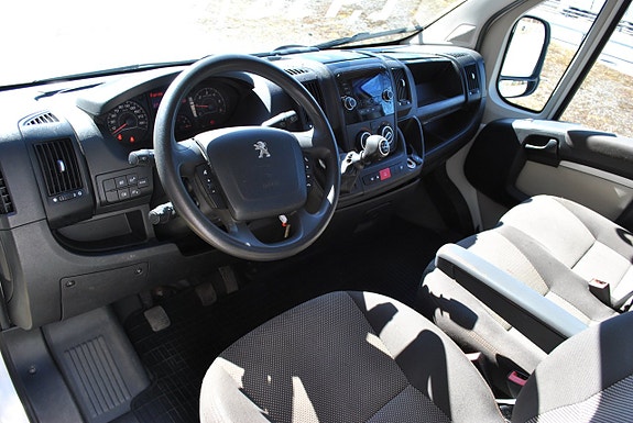 Peugeot Boxer 13 of 15