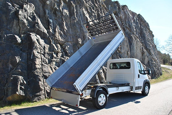 Peugeot Boxer 2 of 15
