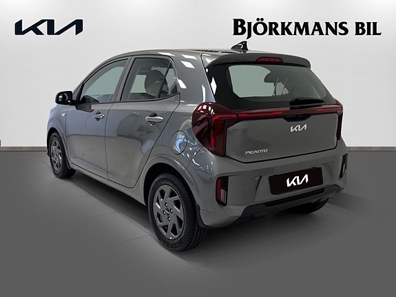 Kia Picanto 6 of 17
