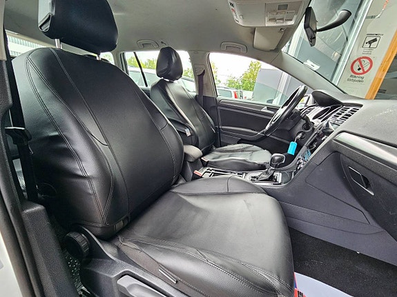 Volkswagen Golf VII 10 of 18
