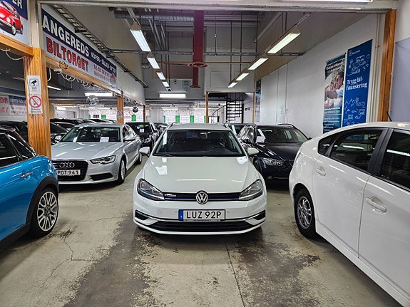 Volkswagen Golf VII 3 of 18