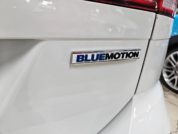 Volkswagen Golf VII 8 of 18