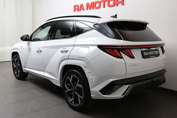 Hyundai Tucson 3 of 5