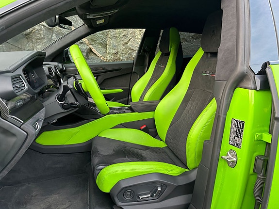 Lamborghini Urus 17 of 27