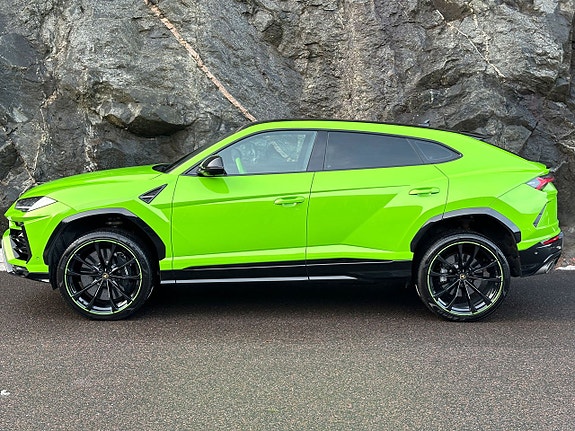 Lamborghini Urus 9 of 27