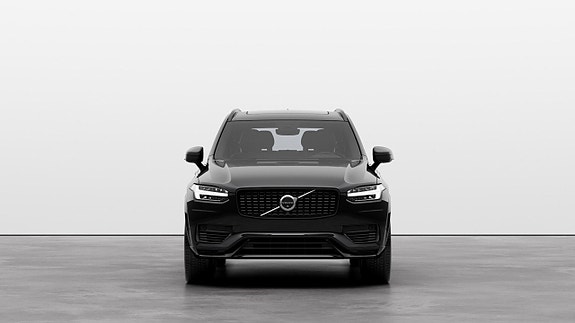 Volvo XC90 4 of 10