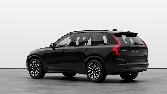Volvo XC90 3 of 10