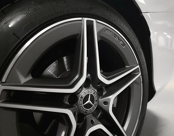 Mercedes-Benz C220 d 9 of 17