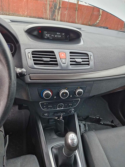 Renault Megane 8 of 11