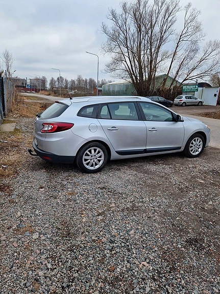Renault Megane 2 of 11