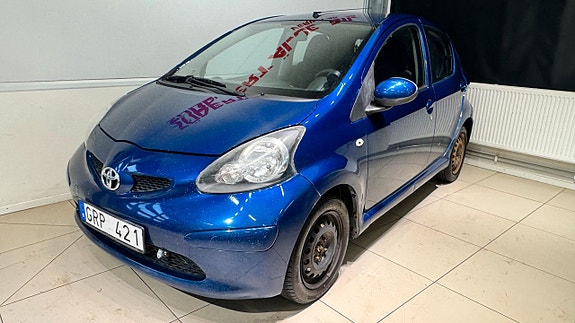 Toyota Aygo 5 of 16