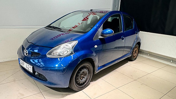 Toyota Aygo 3 of 16