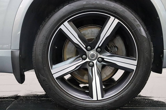 Volvo XC90 7 of 30