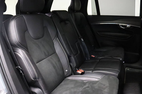 Volvo XC90 19 of 30