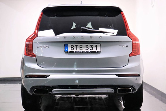 Volvo XC90 4 of 30