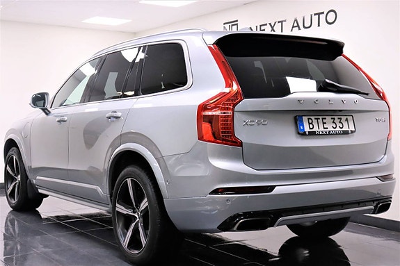 Volvo XC90 2 of 30