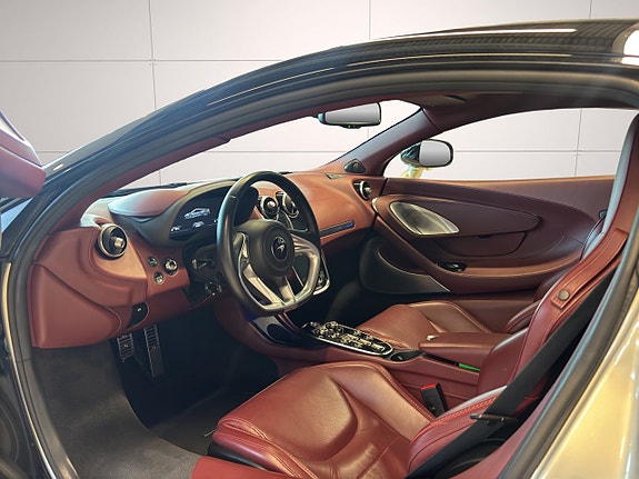 McLaren GT 11 of 28