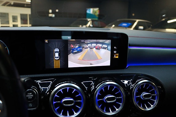 Mercedes-Benz CLA220 25 of 28