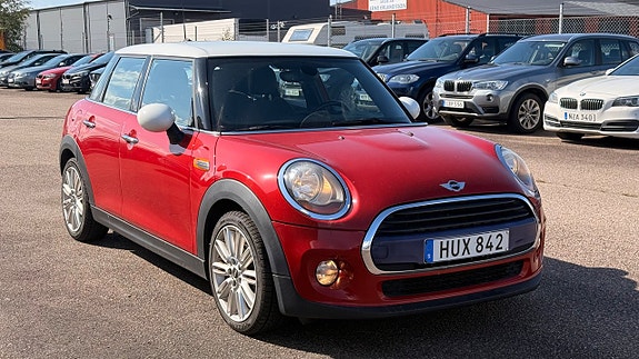 MINI Cooper 3 of 19