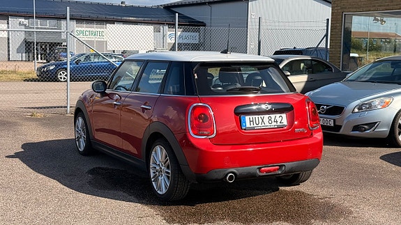 MINI Cooper 6 of 19