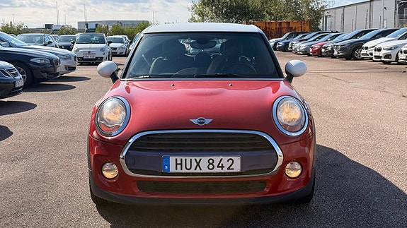 MINI Cooper 2 of 19