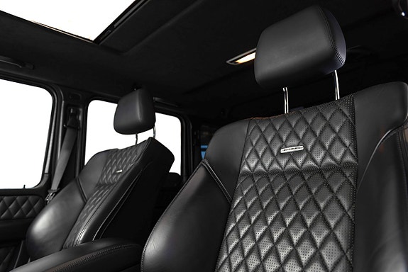 Mercedes-Benz G63 27 of 30