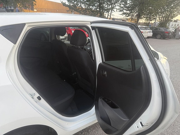Hyundai i10 12 of 12