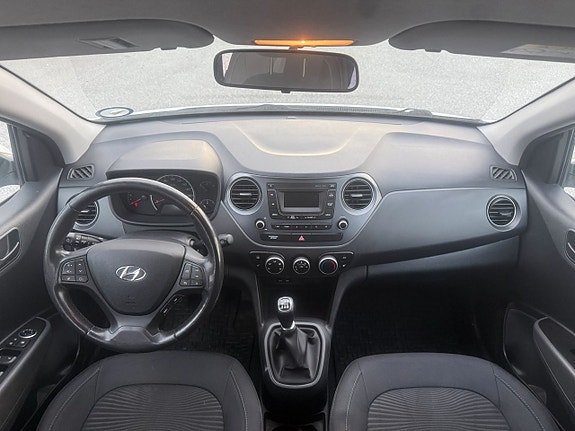Hyundai i10 9 of 12