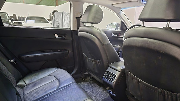 Kia Optima 14 of 27