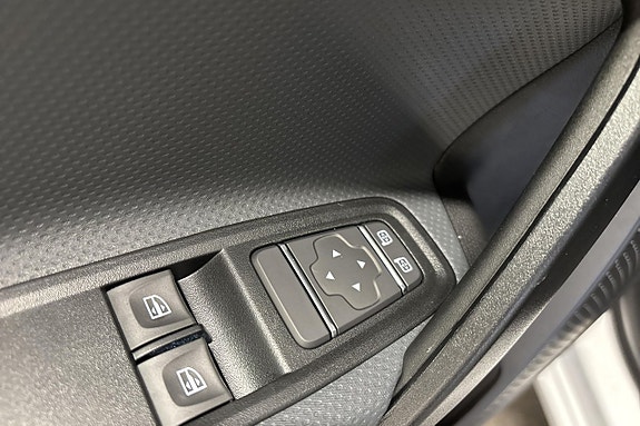 Mercedes-Benz eCitan 18 of 18