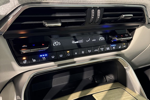 Mazda CX-80 20 of 20