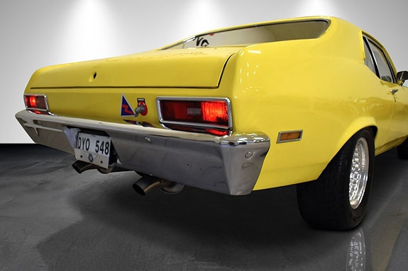 Chevrolet Nova 13 of 28