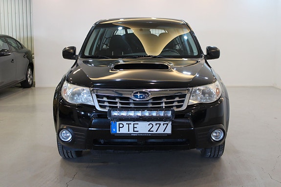 Subaru Forester 3 of 5
