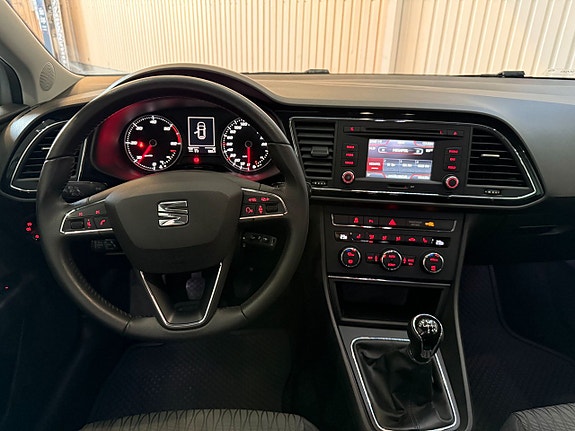 Seat Leon 11 of 18