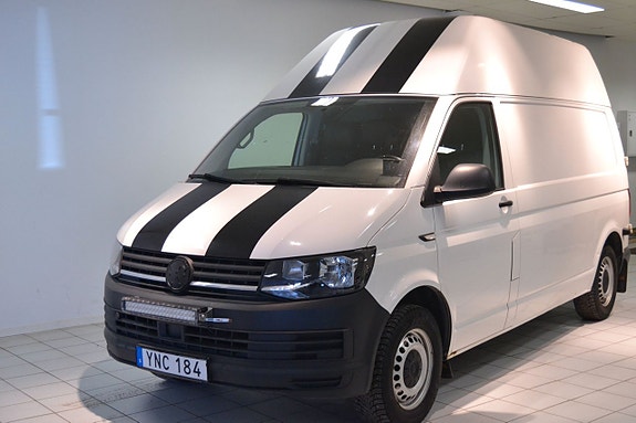 Volkswagen Transporter 3 of 5