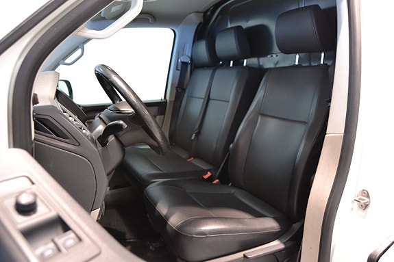 Volkswagen Transporter 10 of 14