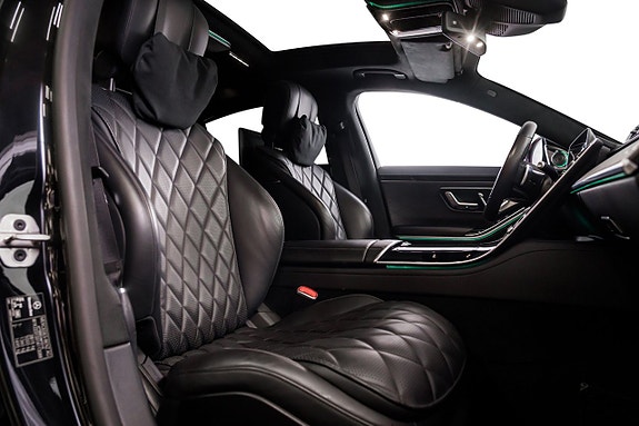 Mercedes-Benz S400 23 of 27