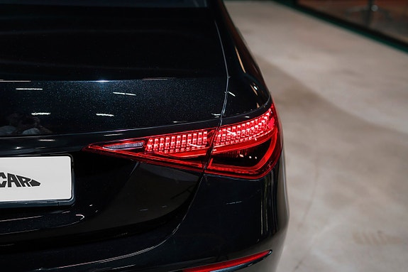 Mercedes-Benz S400 10 of 27